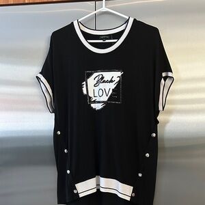 Tricotto Black and White Contrast Tee